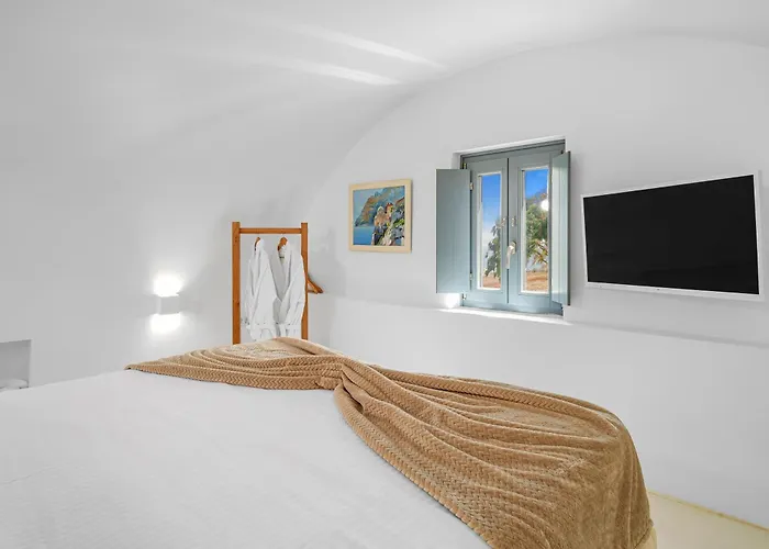 Phaos At Cellaria Estate * Vlychada