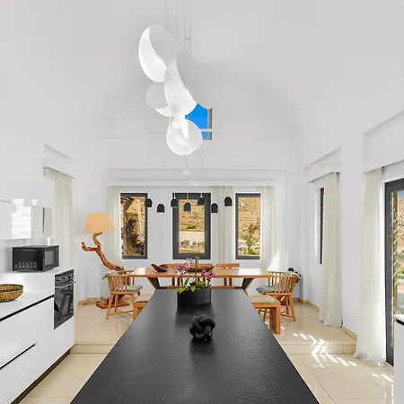 Phaos At Cellaria Estate Vliháda