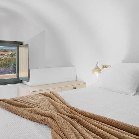 Phaos At Cellaria Estate Villa *