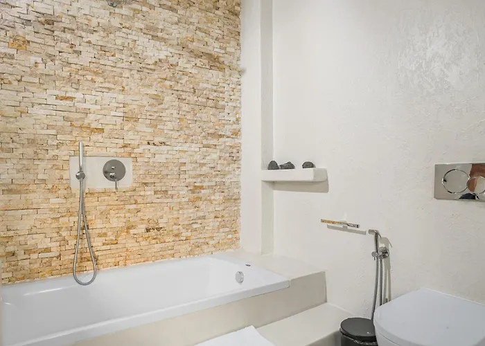 Phaos At Cellaria Estate Vliháda