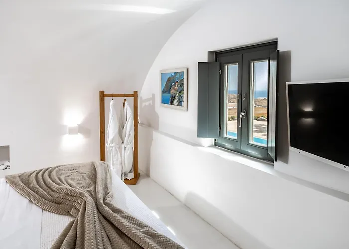 Phaos At Cellaria Estate Villa